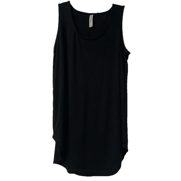 Zenana Outfitters Tops - Zenana Basic Black Sleeveless Top Women’s Medium